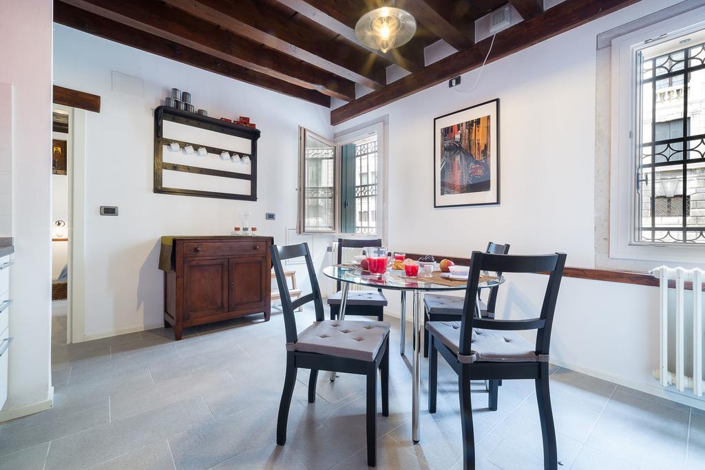 Ve.N.I.Ce Cera Casa Santo Stefano Lejlighed Venedig Eksteriør billede